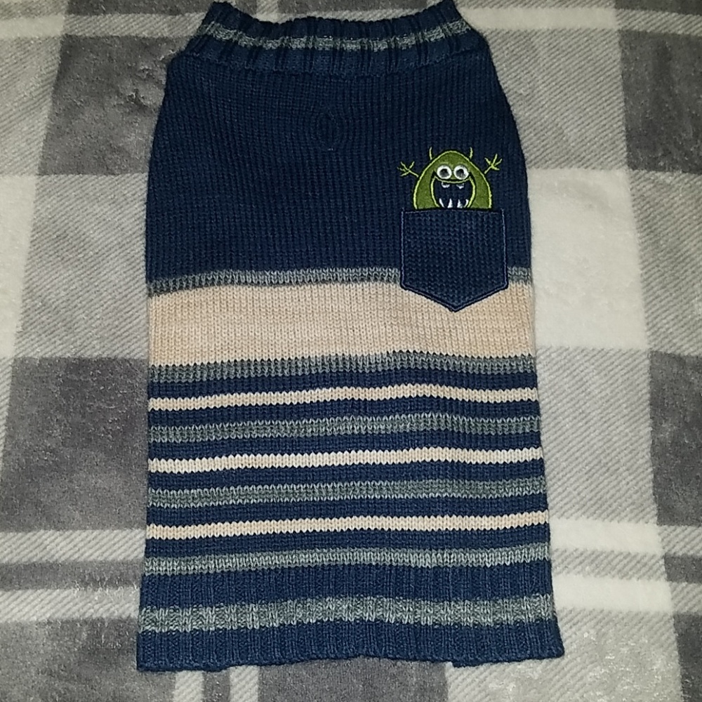 NWOT! DOG SWEATER